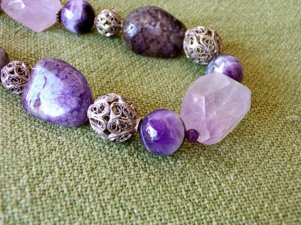 Collier 3 Violette par R by L - Vue 2