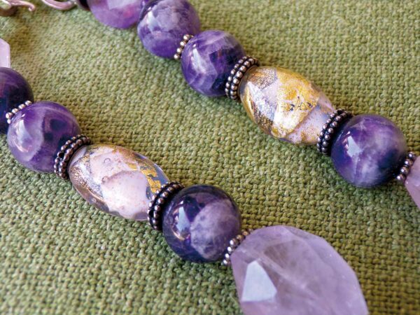 Collier 3 Violette par R by L - Vue 3