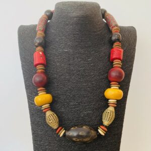 Collier en pierre