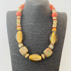Collier en pierre